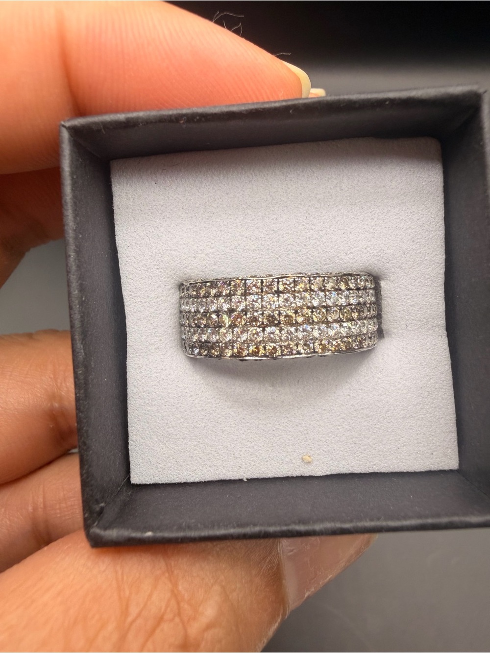 14K WHITE GOLD LEVIAN 2 TCW CHOCOLATE WHITE DIAMOND 8.2 MM BAND RING SIZE 6.75